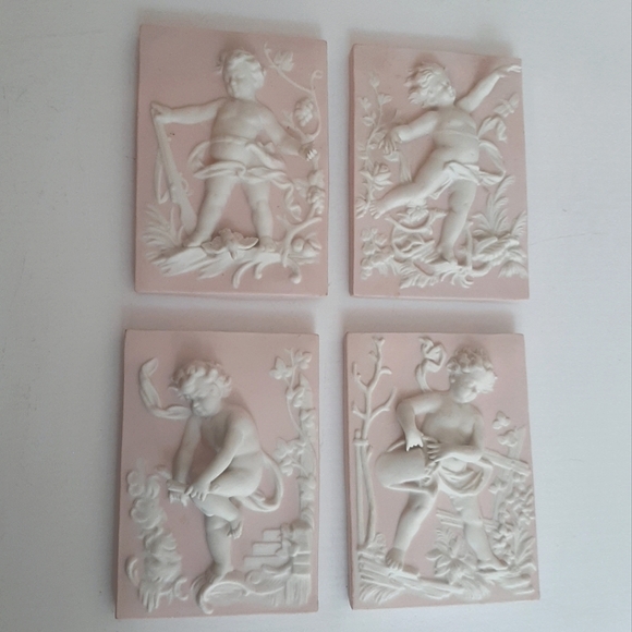 Vintage Bisque Pink & White Wall Plaques set of 4 - Picture 16 of 16